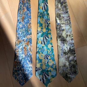 Avanzata ties.  Three cost 300 dollars. Sell 40